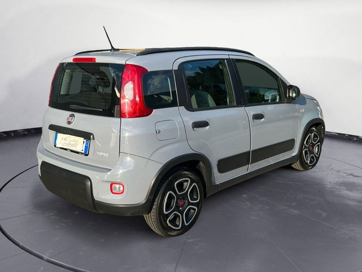 Fiat Panda 1.0 FireFly S&S Hybrid City Cross (8)