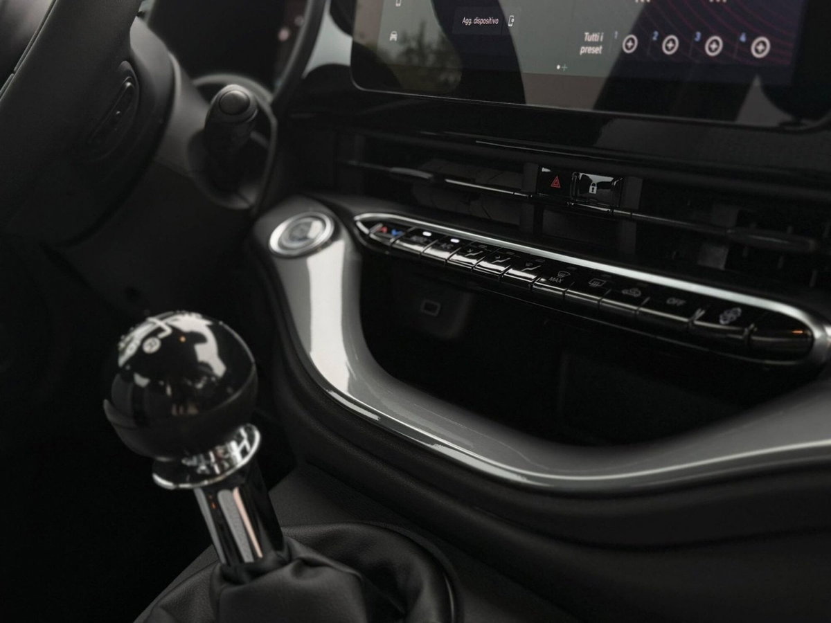 Fiat 500 1.0 hybrid La Prima (10)