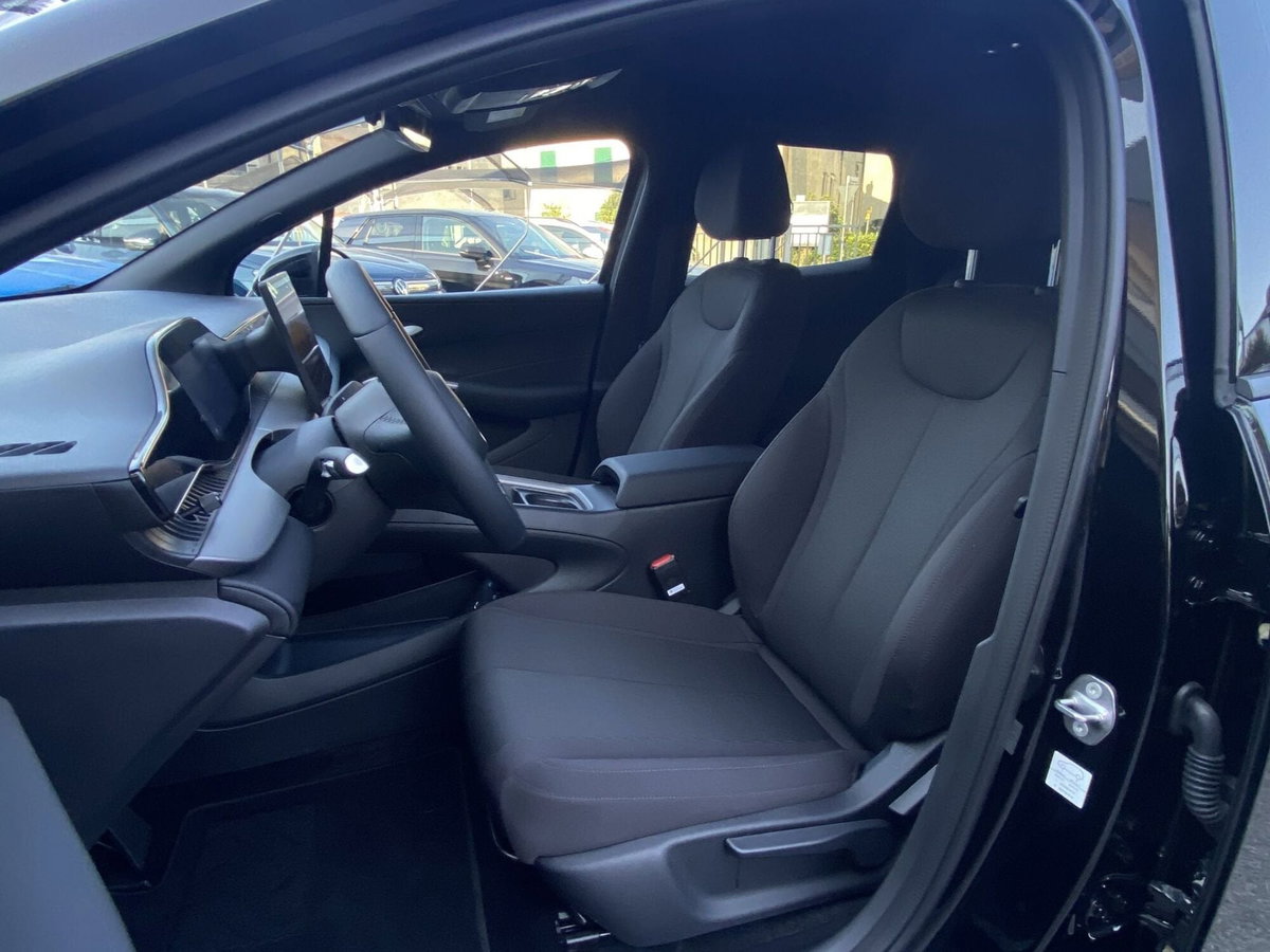 Byd Dolphin G DM-i 1.5 phev Boost 212cv (10)