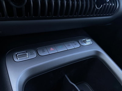 Byd Dolphin G DM-i 1.5 phev Boost 212cv (13)