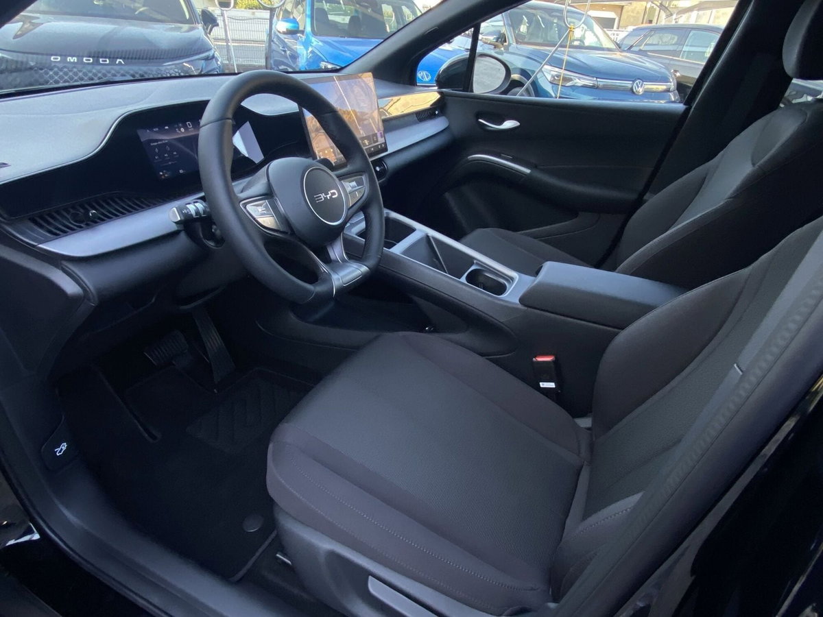 Byd Dolphin G DM-i 1.5 phev Boost 212cv (8)