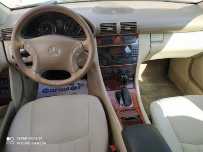 Mercedes-Benz Classe C Station Wagon 220 CDI Elegance (10)