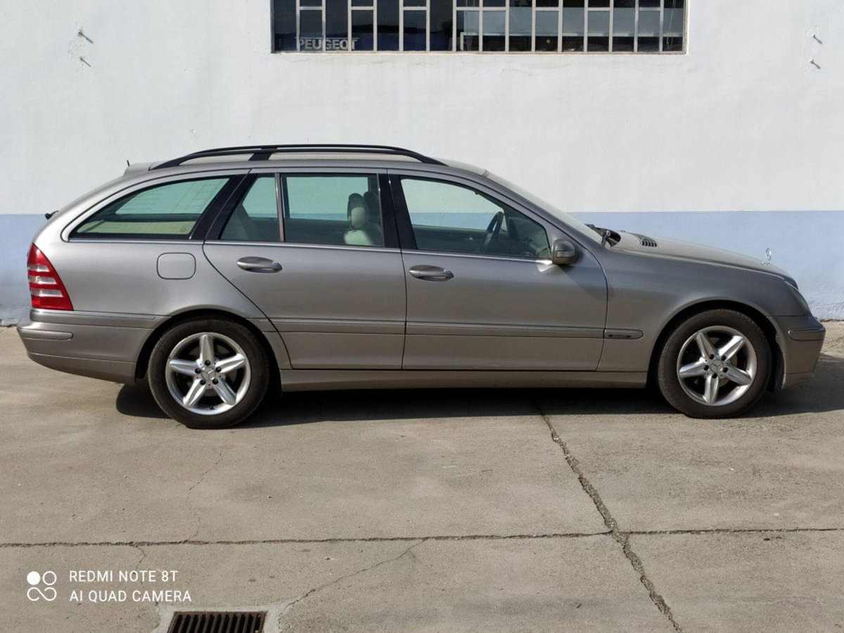 Mercedes-Benz Classe C Station Wagon 220 CDI Elegance (15)