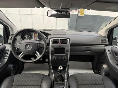 Mercedes-Benz Classe B 200 CDI Premium (11)