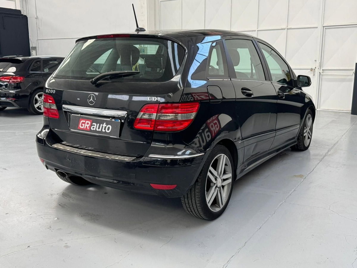 Mercedes-Benz Classe B 200 CDI Premium (8)