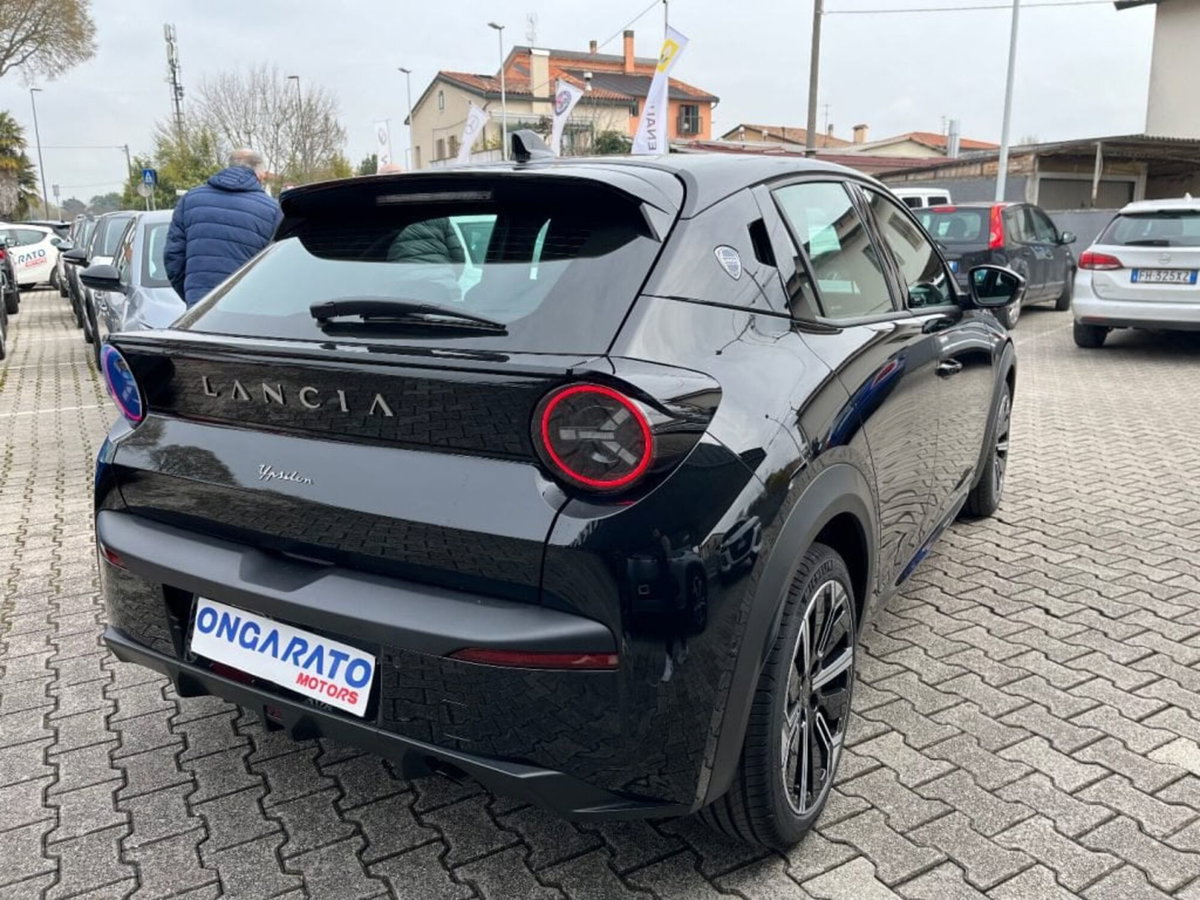 Lancia Ypsilon 1.2 LX 100cv (5)