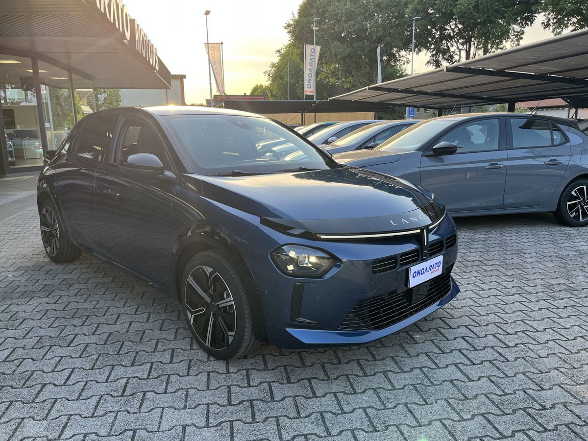 Lancia Ypsilon 1.2 mhev LX 110cv e-dct (3)