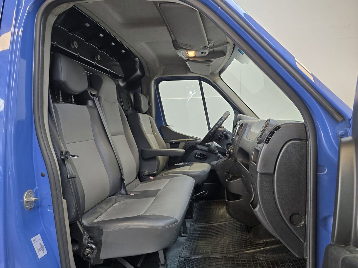 Opel Movano Furgone 35 2.3 CDTI 145CV S&S PL-TM FWD Furgone (12)
