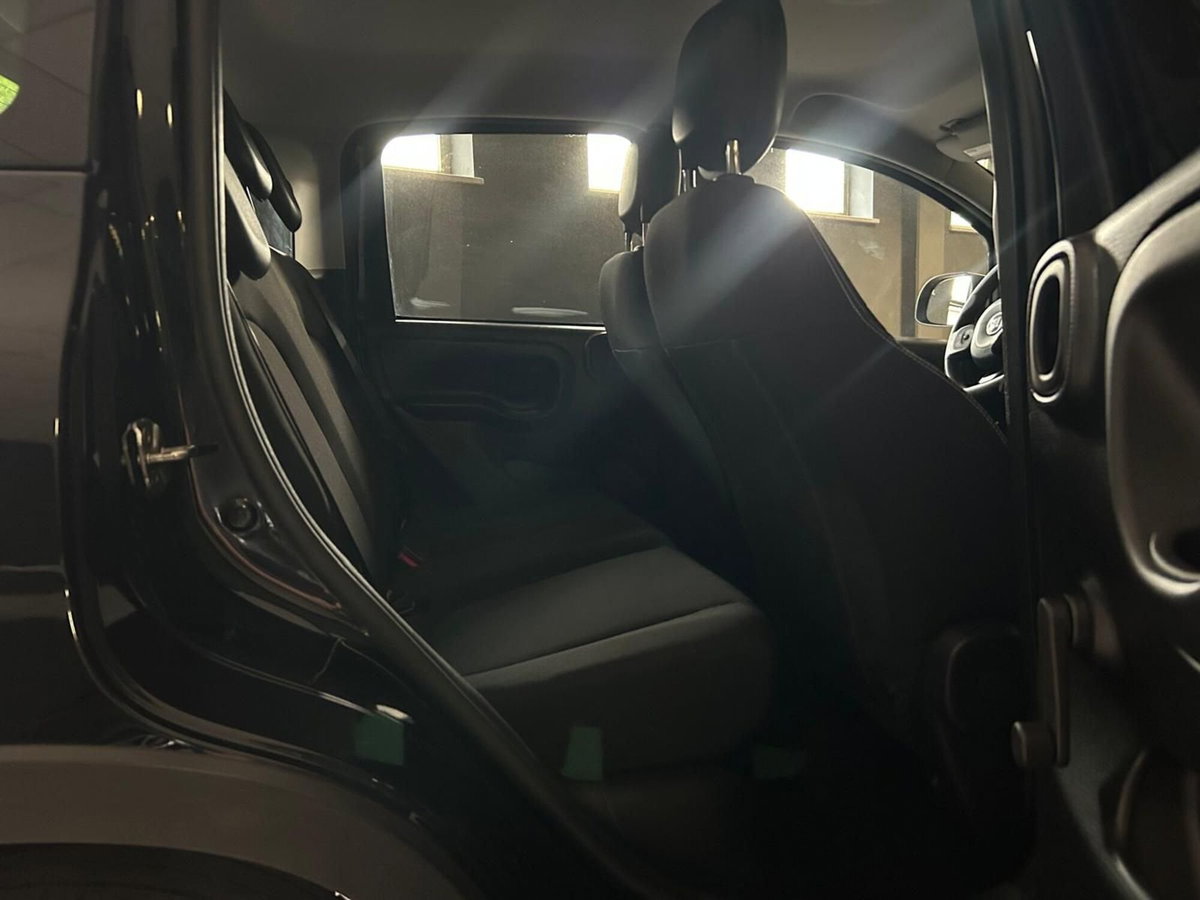 Fiat Panda 1.0 FireFly S&S Hybrid City Cross (8)