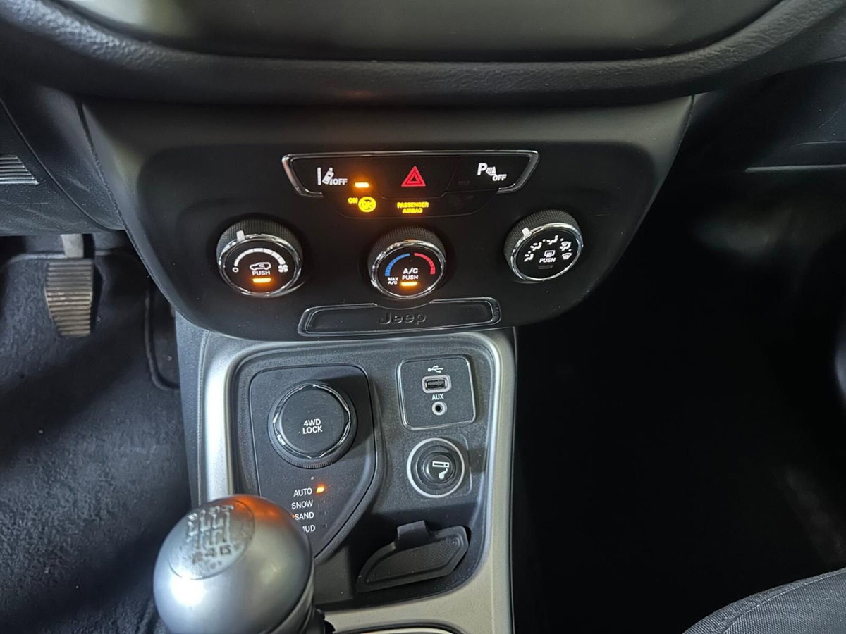 Jeep Compass 2.0 Multijet II aut. 4WD Longitude (13)