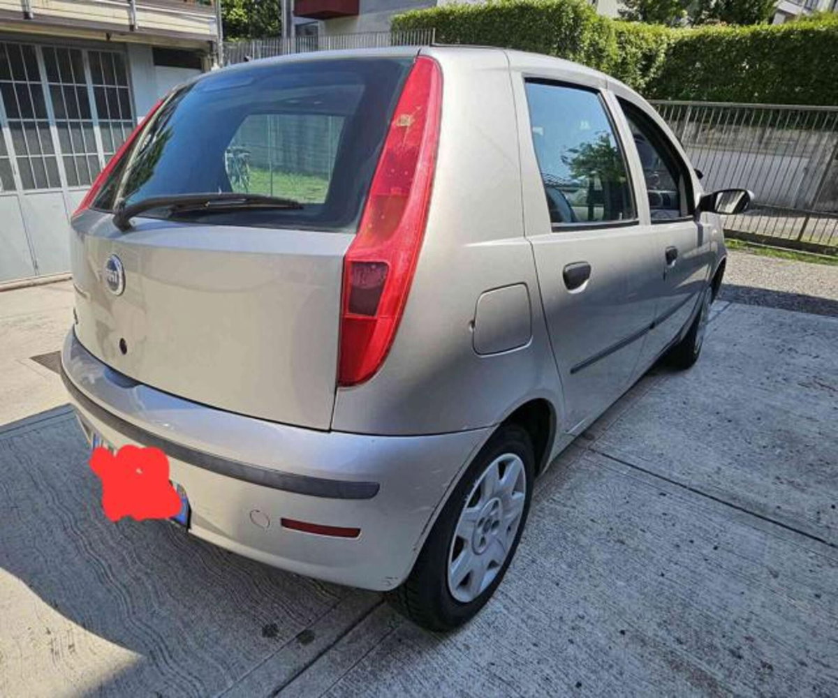 Fiat Punto 1.2 16V 5 porte Dynamic (7)