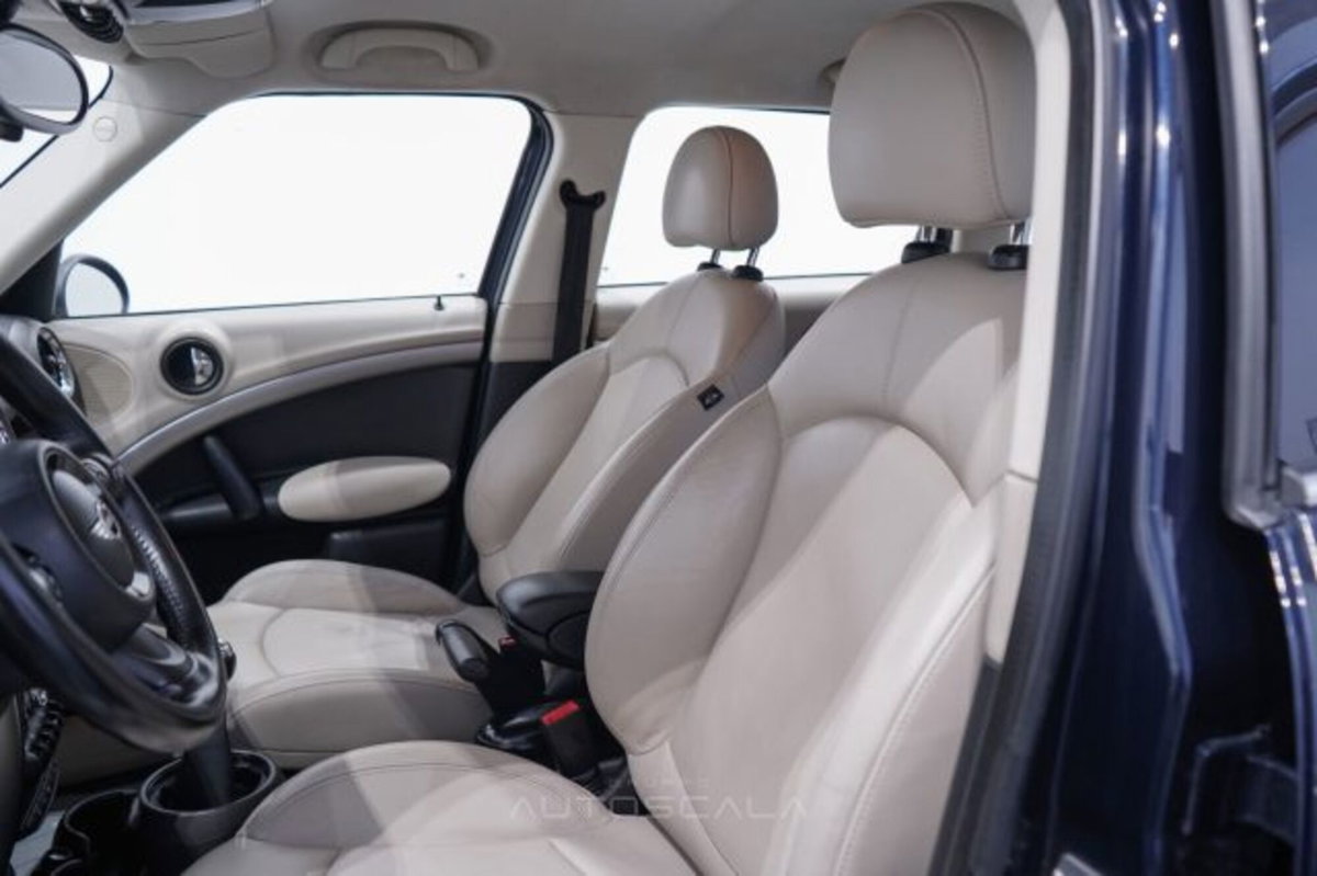 MINI Mini Countryman 1.6 Cooper D Countryman (11)