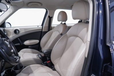 MINI Mini Countryman 1.6 Cooper D Countryman (11)