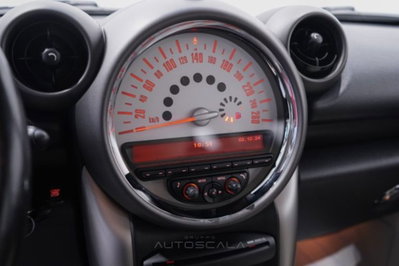 MINI Mini Countryman 1.6 Cooper D Countryman (14)