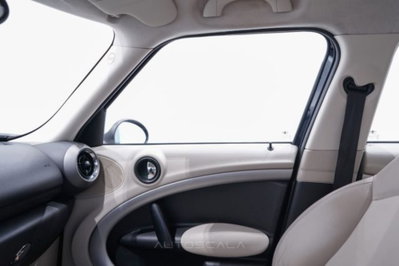 MINI Mini Countryman 1.6 Cooper D Countryman (19)