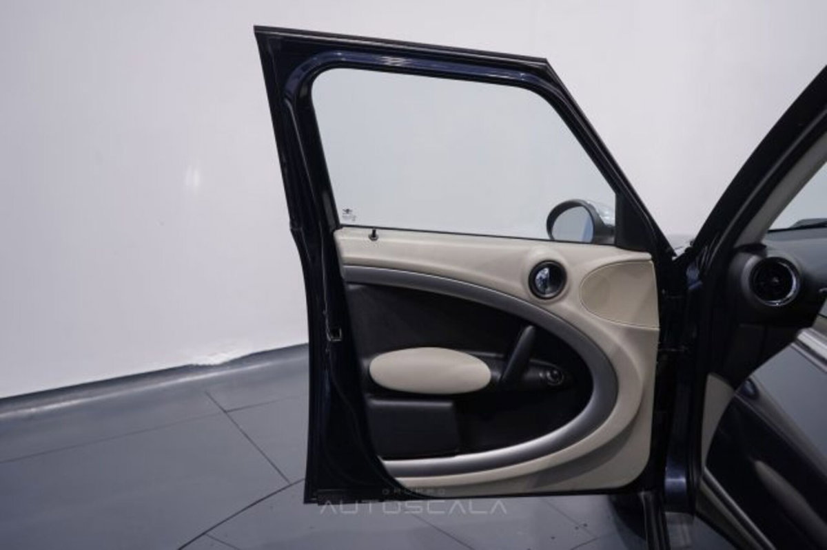 MINI Mini Countryman 1.6 Cooper D Countryman (9)