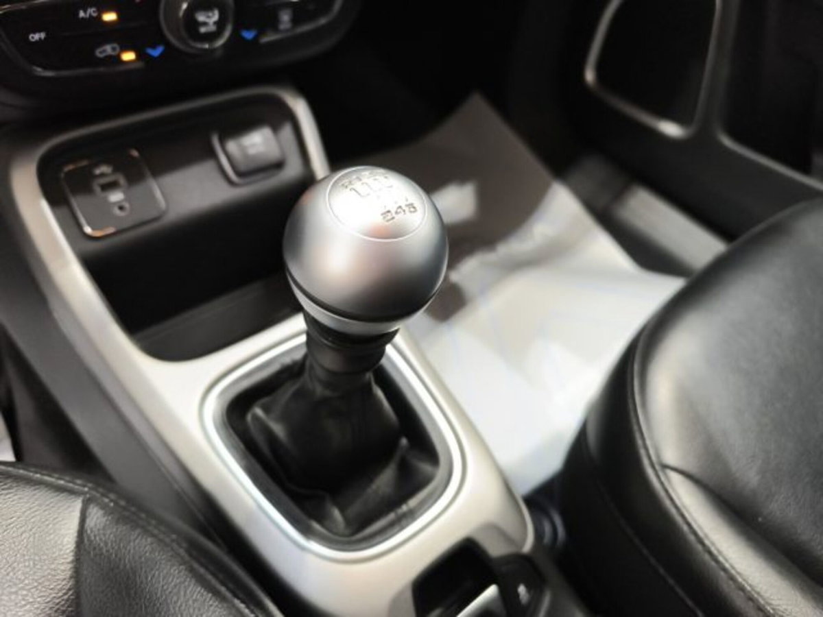 Jeep Compass 1.6 Multijet II 2WD Limited (14)
