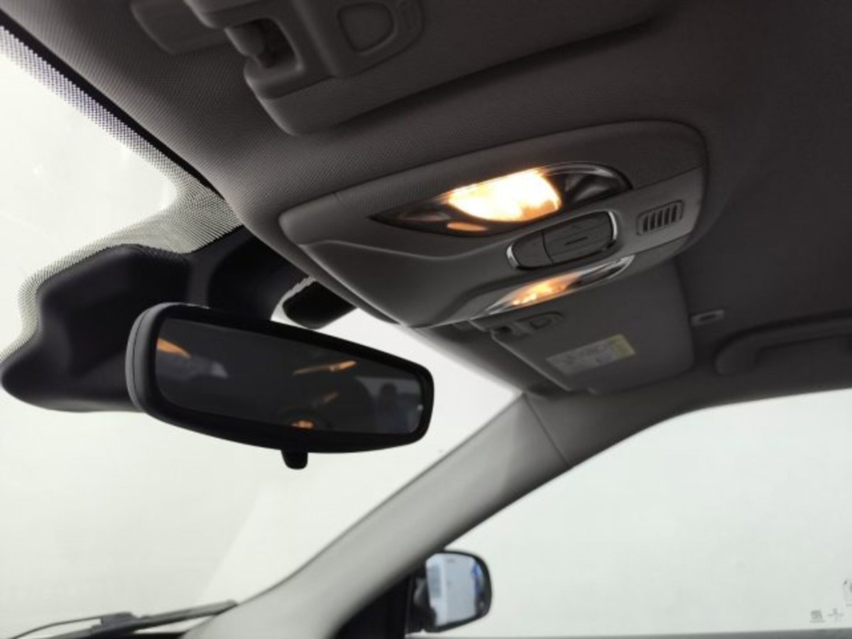 Jeep Compass 1.6 Multijet II 2WD Limited (17)