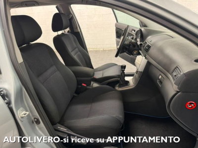 Toyota Avensis Station Wagon 2.2 D-4D 16V Station Wagon (9)