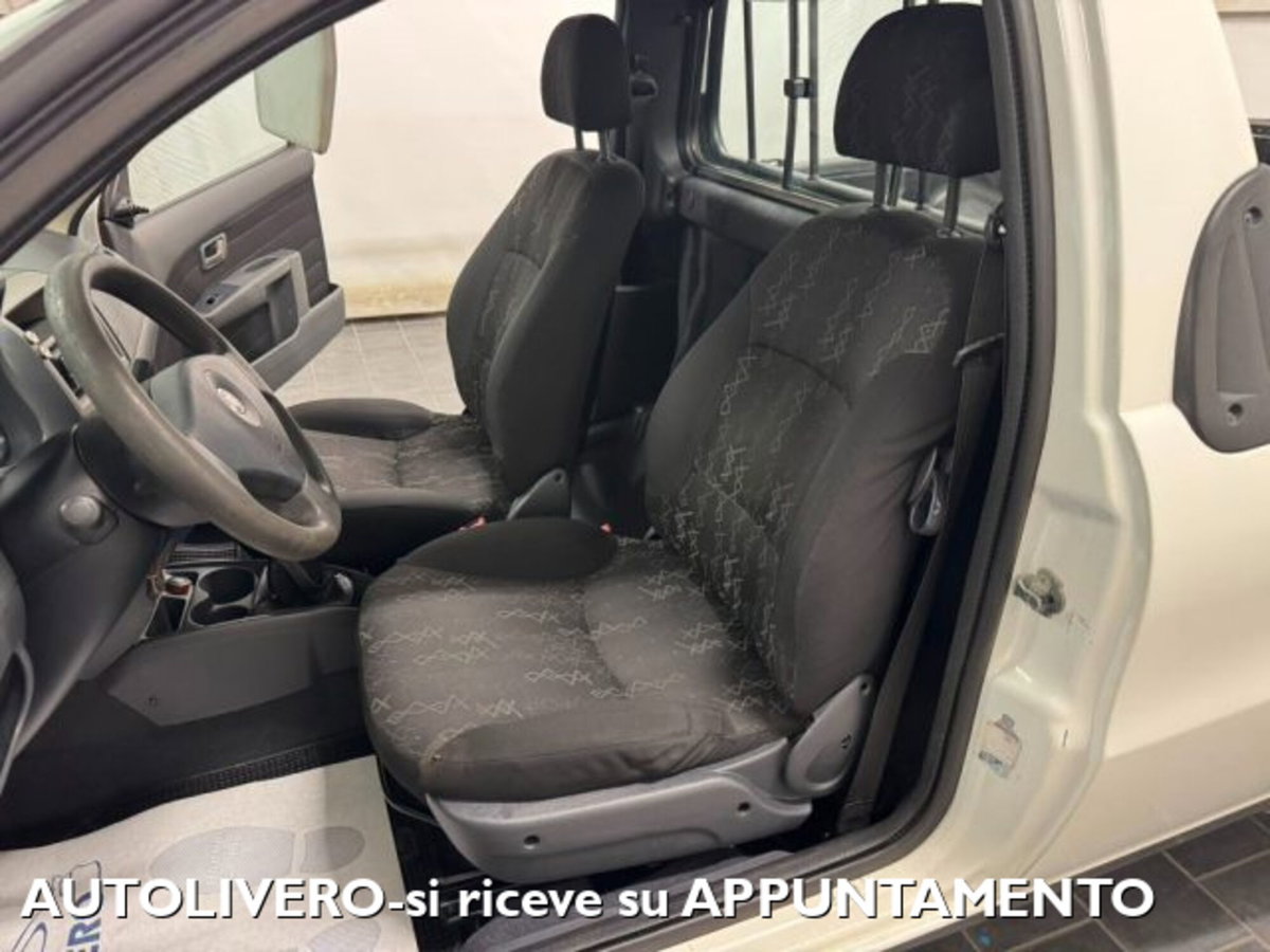 Fiat Strada 1.3 MJT 95CV Pick-up DC Working (6)