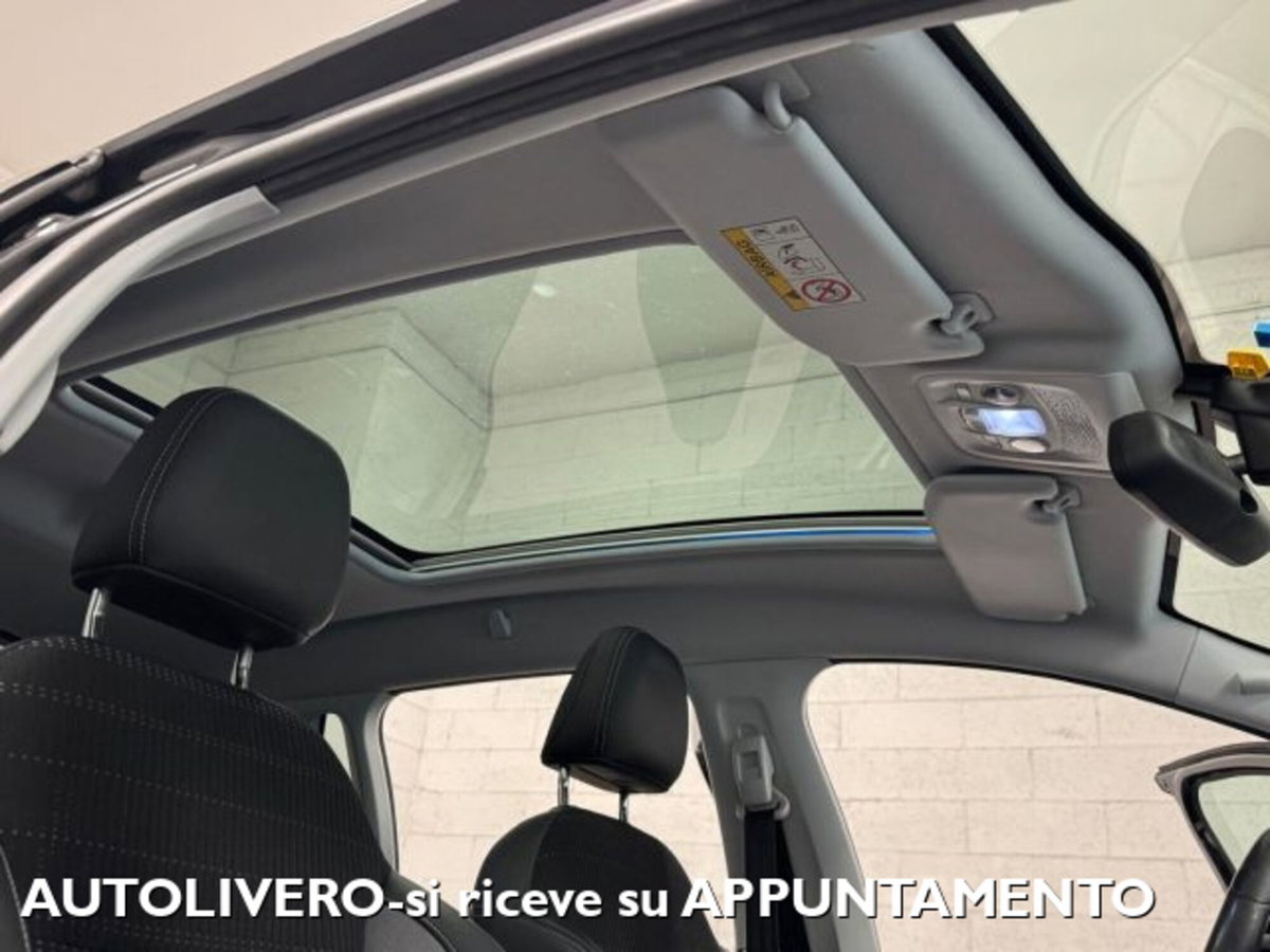 Peugeot 2008 120 S&S Crossway (7)