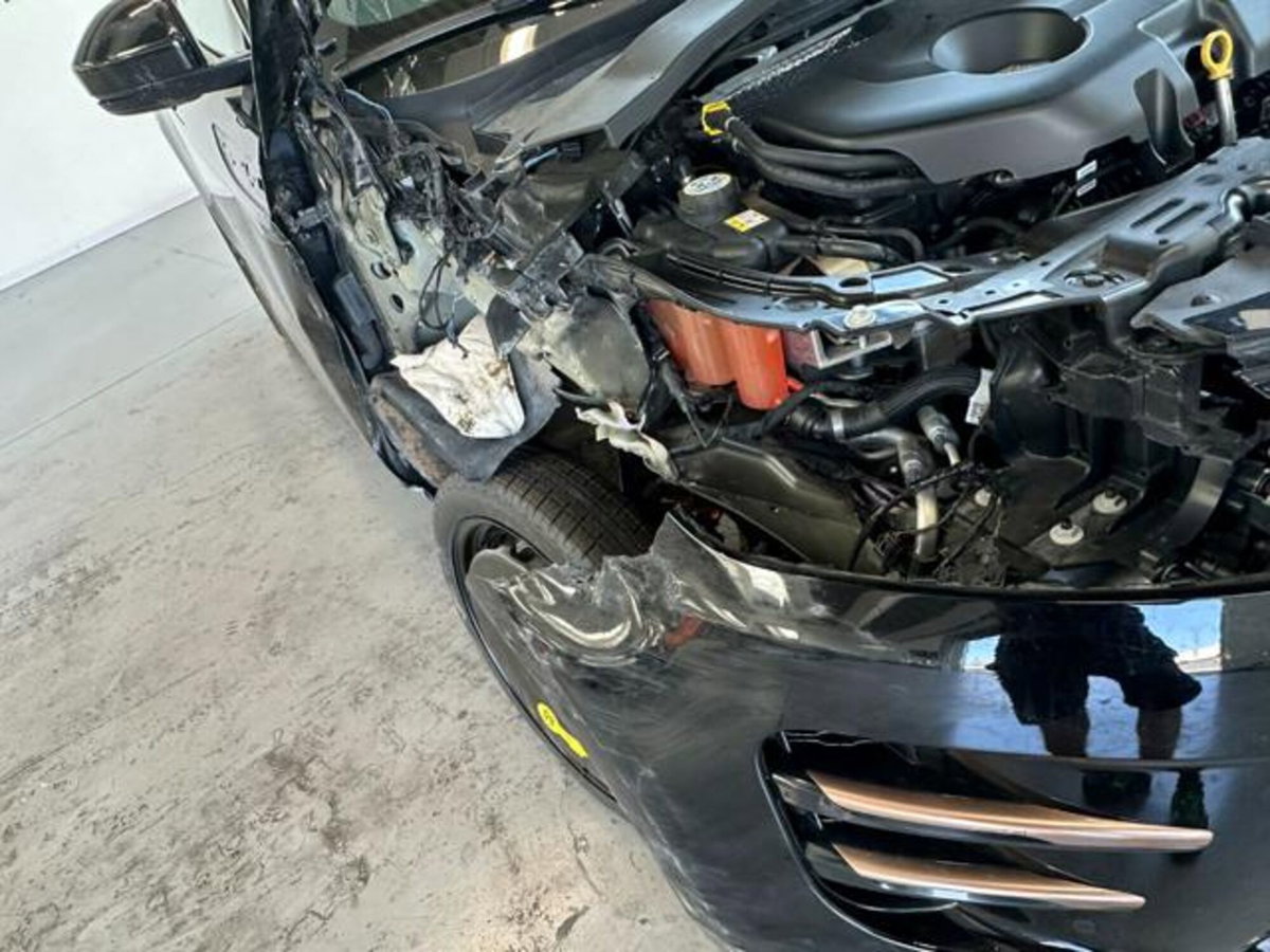 Land Rover Range Rover Evoque 2.0D I4-L.Flw 150 CV AWD Auto R-Dynamic (11)