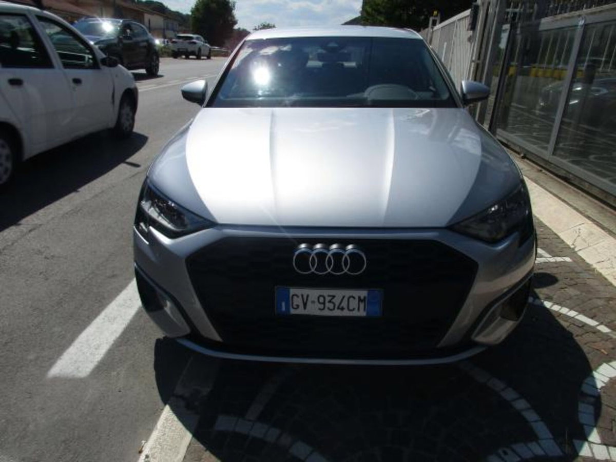 Audi A3 Sportback 30 TDI Business (2)