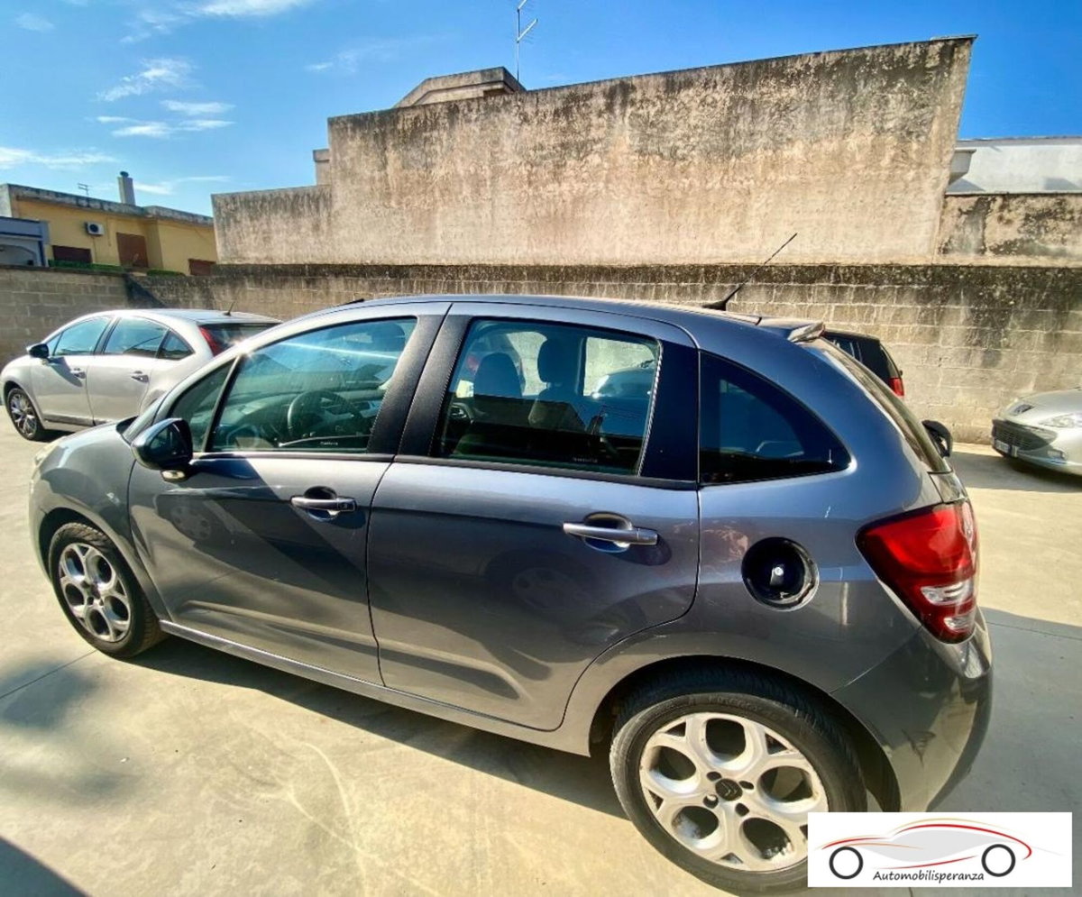 Citroen C3 1.1 Exclusive Style (2)