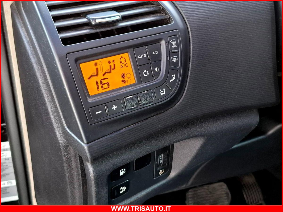 Citroen C4 Gran Picasso 1.6 HDi 110 FAP CMP6 Exclusive Style (9)