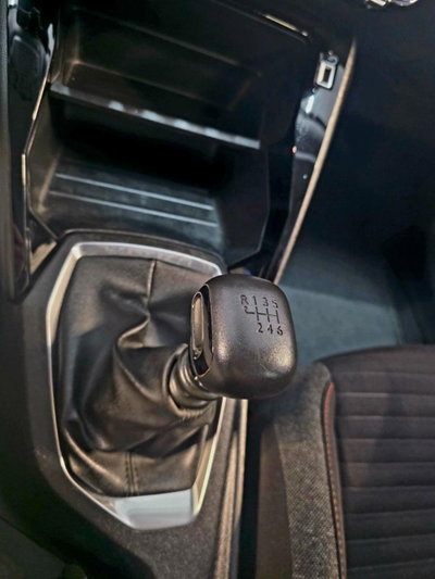 Peugeot 2008 BlueHDi 110 S&S Active Pack (14)
