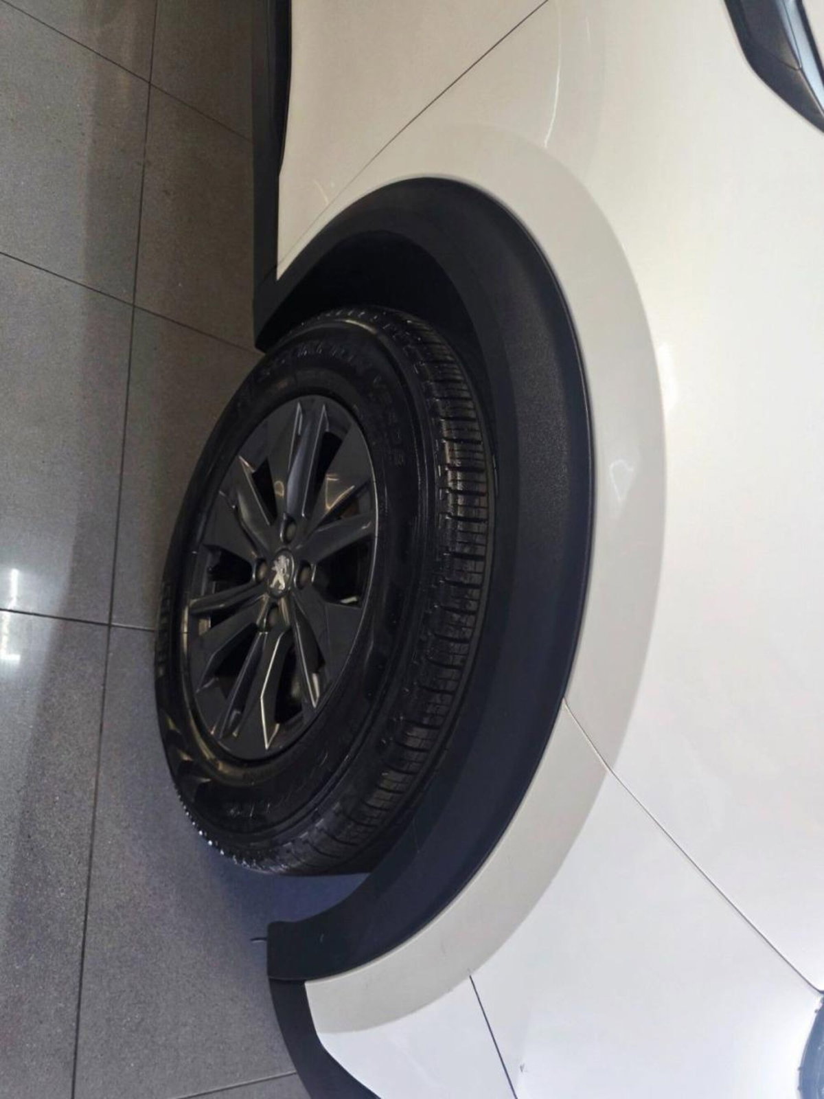 Peugeot 2008 BlueHDi 110 S&S Active Pack (6)