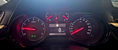 Opel Corsa 1.2 Edition (10)