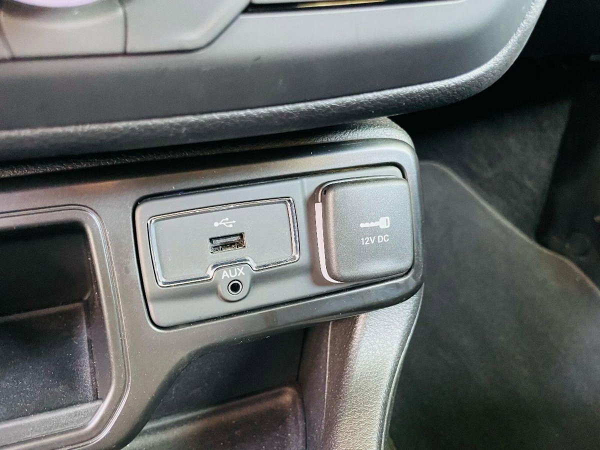 Jeep Renegade 1.6 Mjt 120 CV Limited (19)