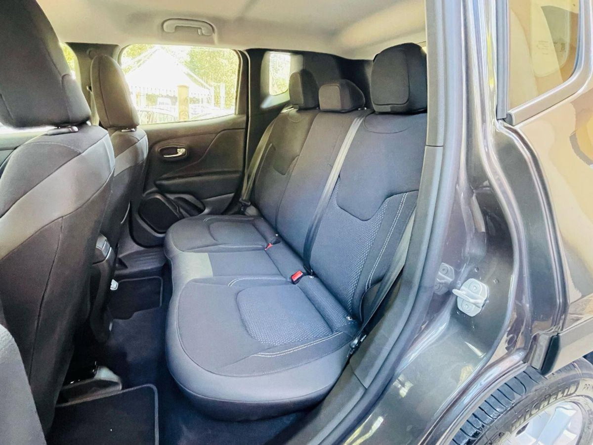 Jeep Renegade 1.6 Mjt 120 CV Limited (9)