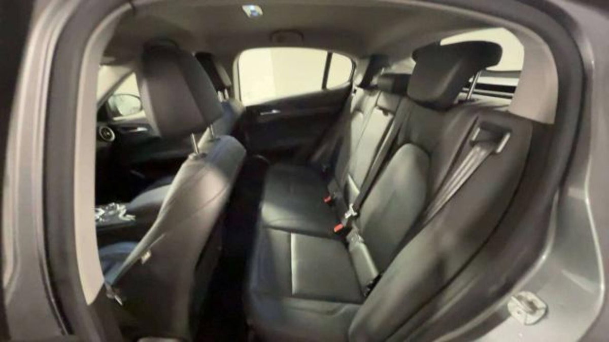 Alfa Romeo Stelvio Stelvio 2.2 Turbodiesel 190 CV AT8 Q4 Super Business (9)
