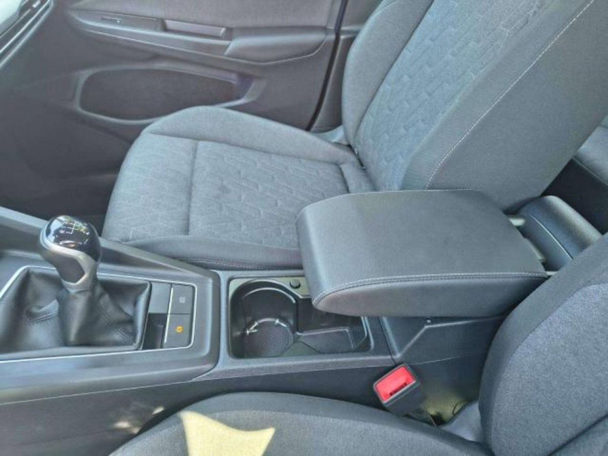 Volkswagen Golf 2.0 tdi Life 115cv (13)