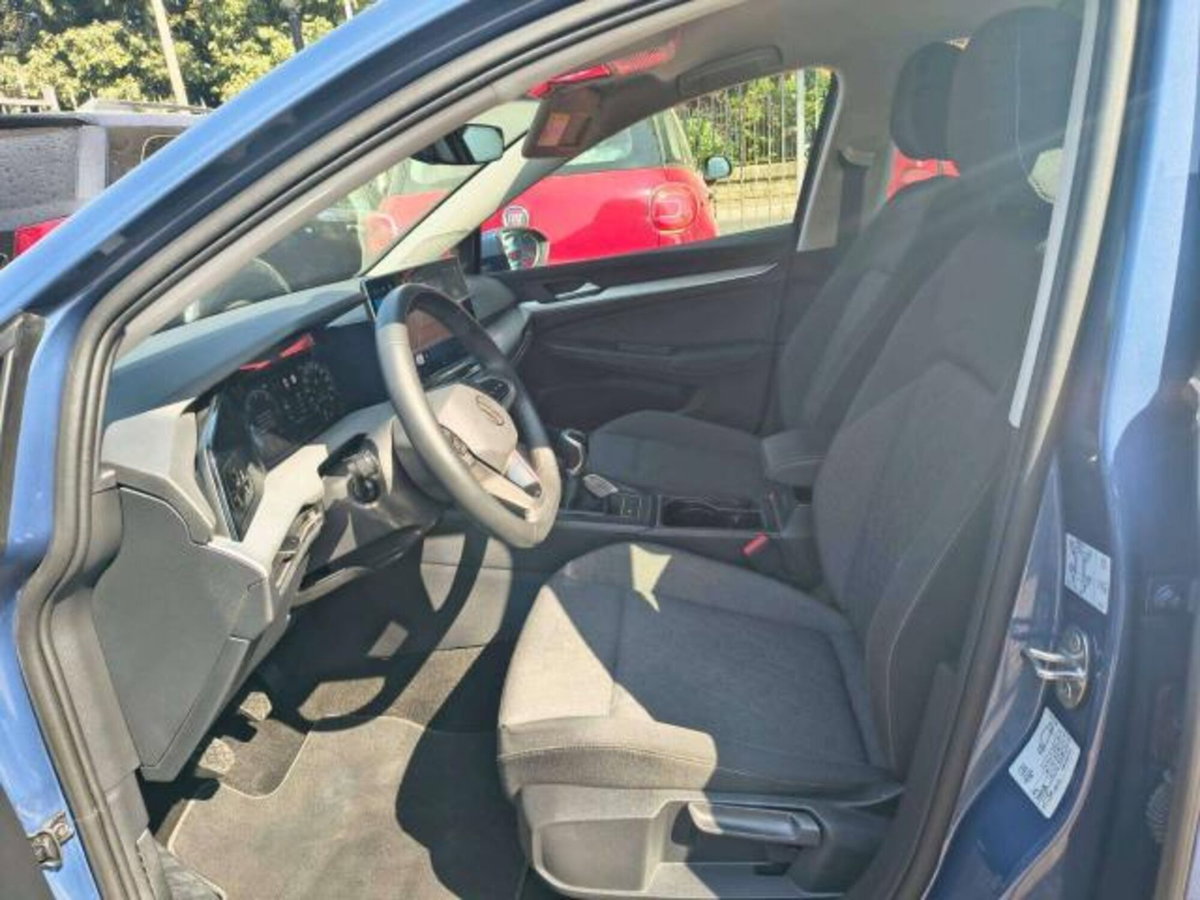 Volkswagen Golf 2.0 tdi Life 115cv (7)