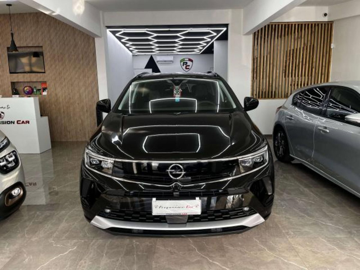 Opel Grandland 1.5 ecotec Ultimate s&s 130cv at8 (2)