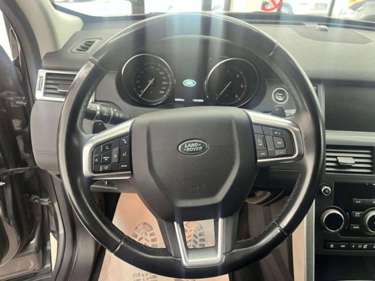 Land Rover Discovery Sport 2.0 TD4 150 CV Pure (14)