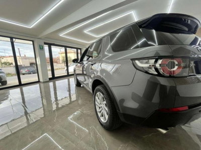Land Rover Discovery Sport 2.0 TD4 150 CV Pure (5)