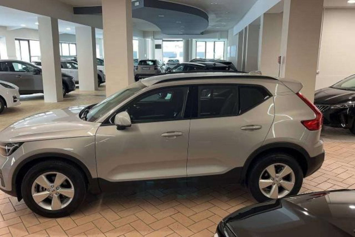VOLVO Veicoli Commerciali XC40 XC40 N1 1.5 T2 Momentum my21 (5)