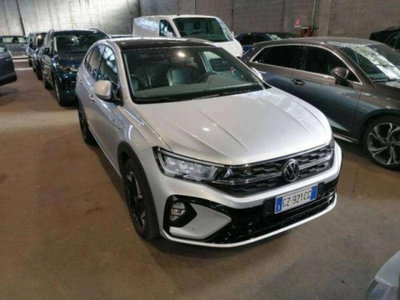 Volkswagen Taigo 1.0 tsi R-Line 115cv (2)