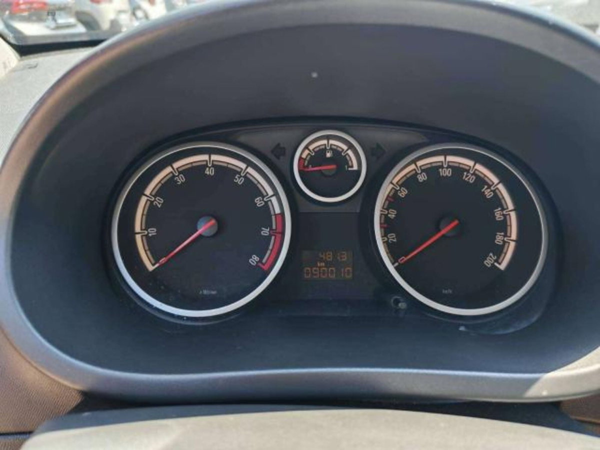 Opel Corsa 1.2 5 porte Ecotec (13)