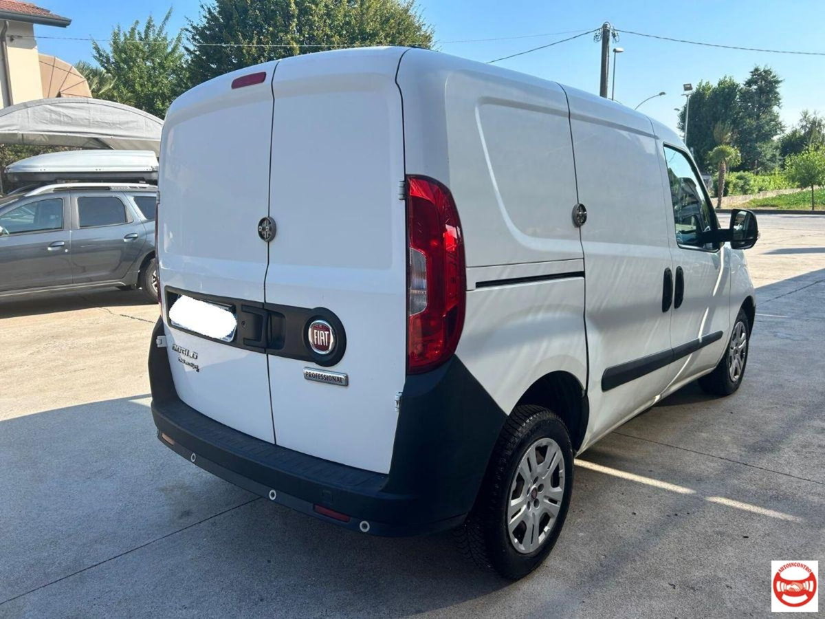 Fiat Doblò Furgone cargo maxi 1.6 mjt 105cv LH1 Trekking S&S (5)