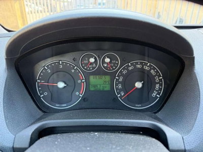Ford Fiesta 1.4 TDCi 5p. Ambiente (12)