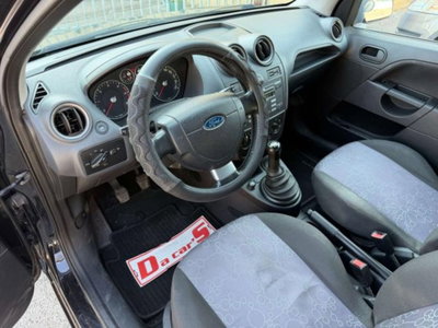 Ford Fiesta 1.4 TDCi 5p. Ambiente (14)