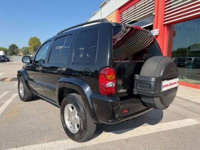 Jeep Cherokee 2.5 CRD Sport (5)