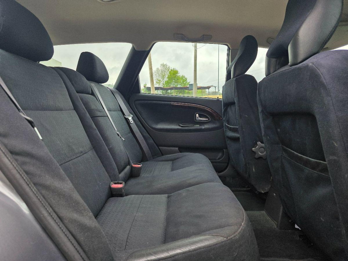 Volvo V40 1.9 D (102 CV) cat Class (17)