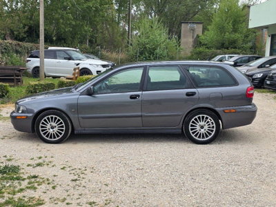 Volvo V40 1.9 D (102 CV) cat Class (3)