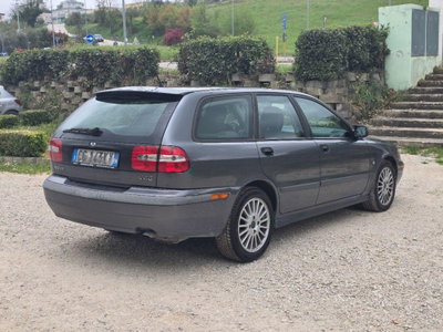 Volvo V40 1.9 D (102 CV) cat Class (6)